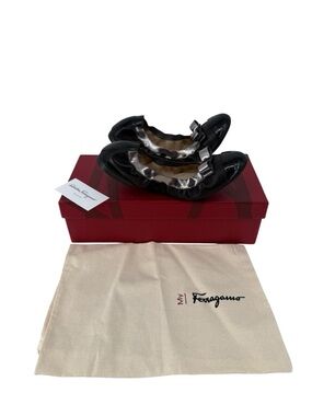 Salvatore Ferragamo Foldable Bow Ballet Flats Travel Shoes Pouch &Box US 7 EU 37